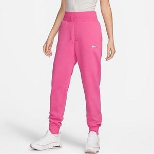 Pink Standard Fit Nike Sweatpants (NWT)